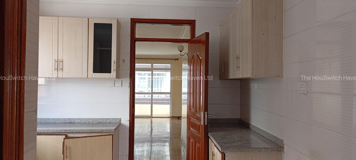 3 Bed Apartment with En Suite at Off Raphta Road - 5
