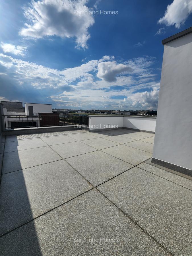 4 Bed Townhouse with En Suite at Langata Link Road - 10