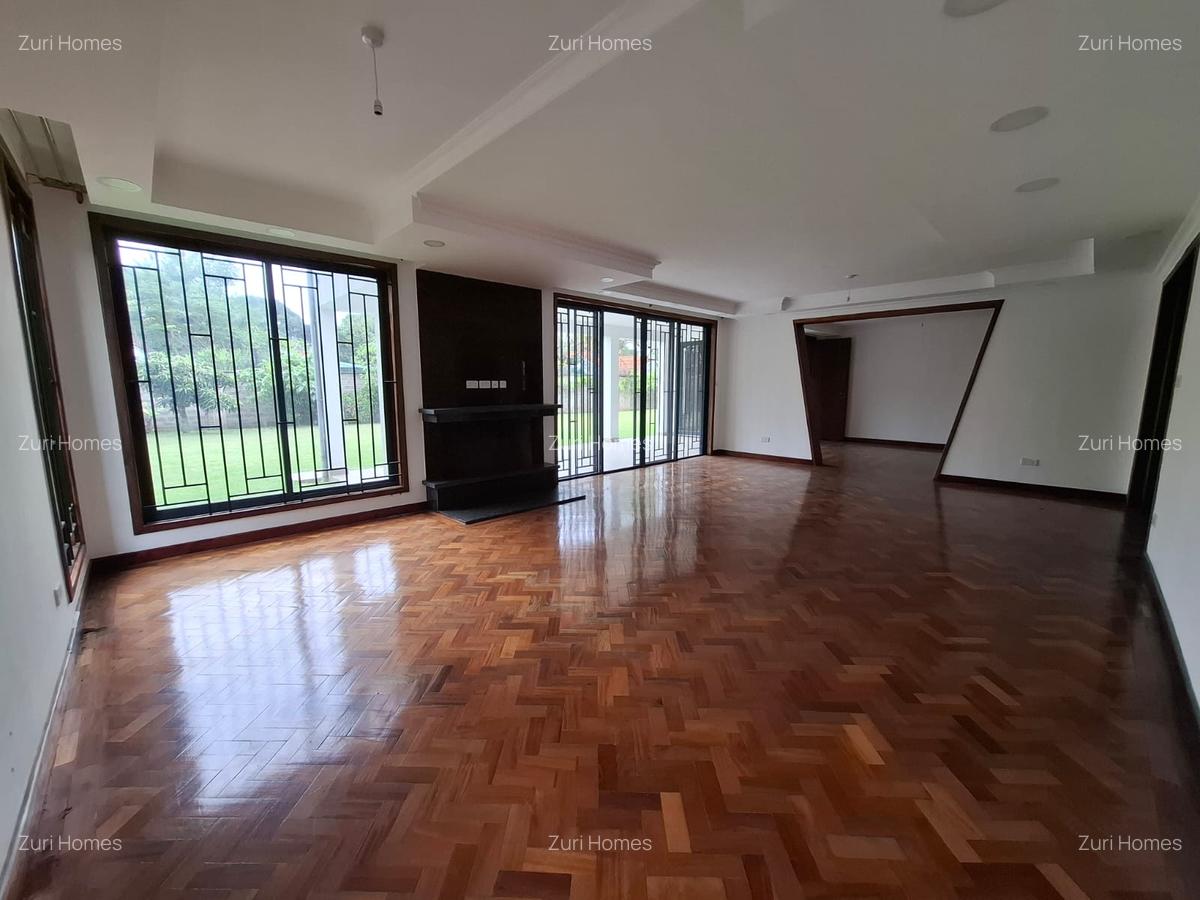 6 Bed Townhouse with En Suite in Lavington - 10