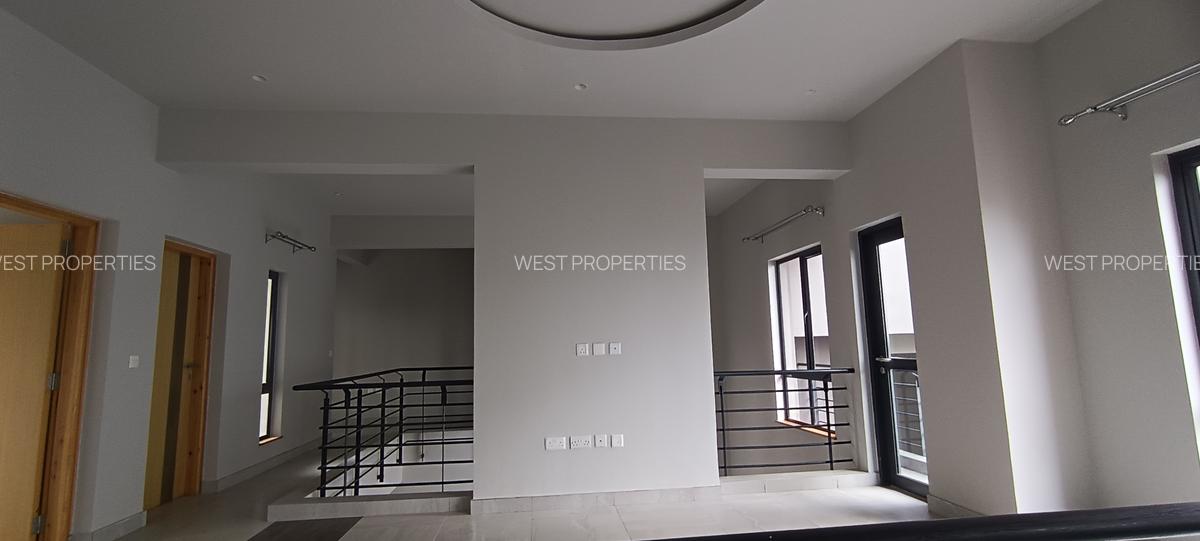 4 Bed Apartment with En Suite in Kileleshwa - 9