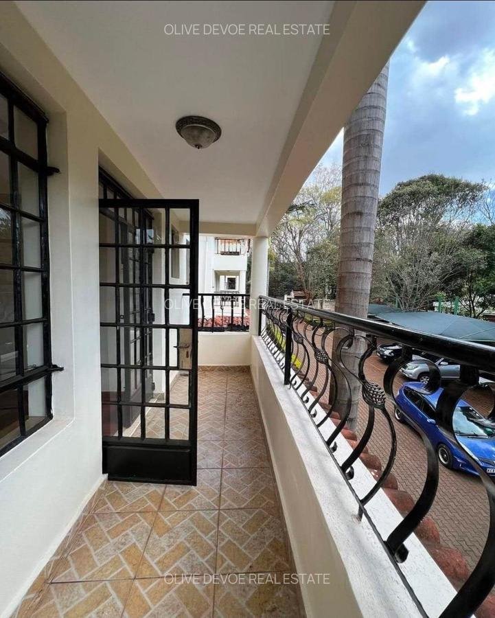 5 Bed Townhouse with En Suite in Lavington - 8