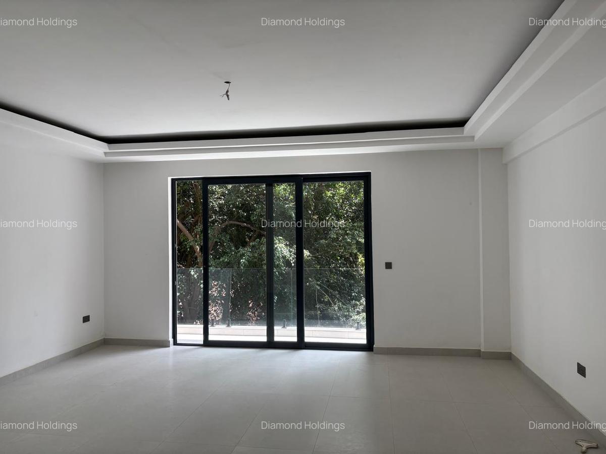 2 Bed Apartment with En Suite at Brookside - 1