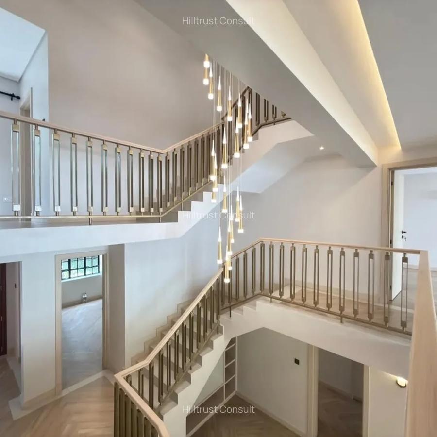 6 Bed Villa with En Suite in Lavington - 5