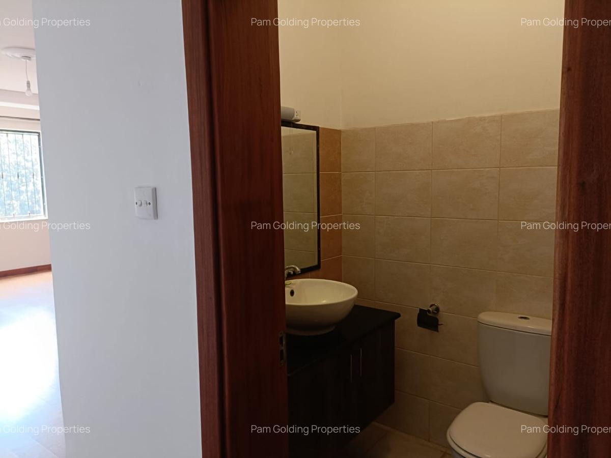 3 Bed Apartment with En Suite in Kileleshwa - 6