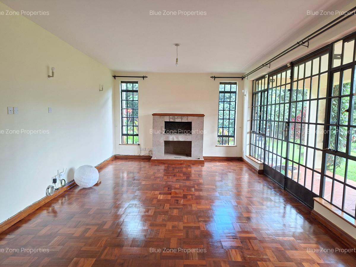 4 Bed Townhouse with En Suite at Off Glory Rd - 6