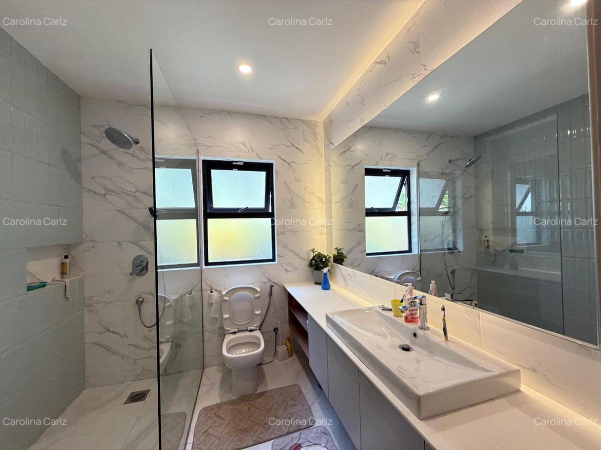 4 Bed House with En Suite at Loresho - 18