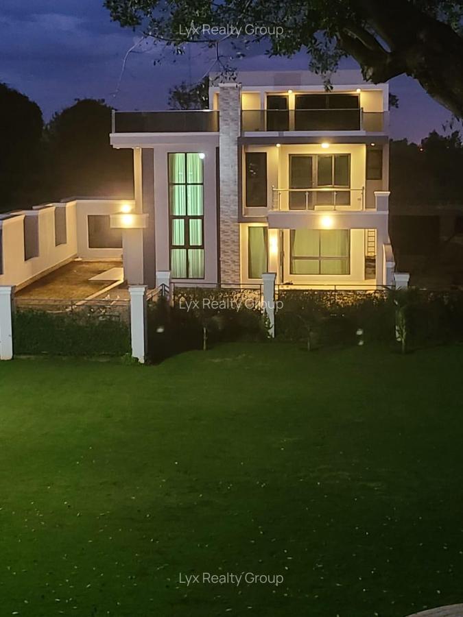 4 Bed Townhouse with En Suite in Eastern ByPass - 5