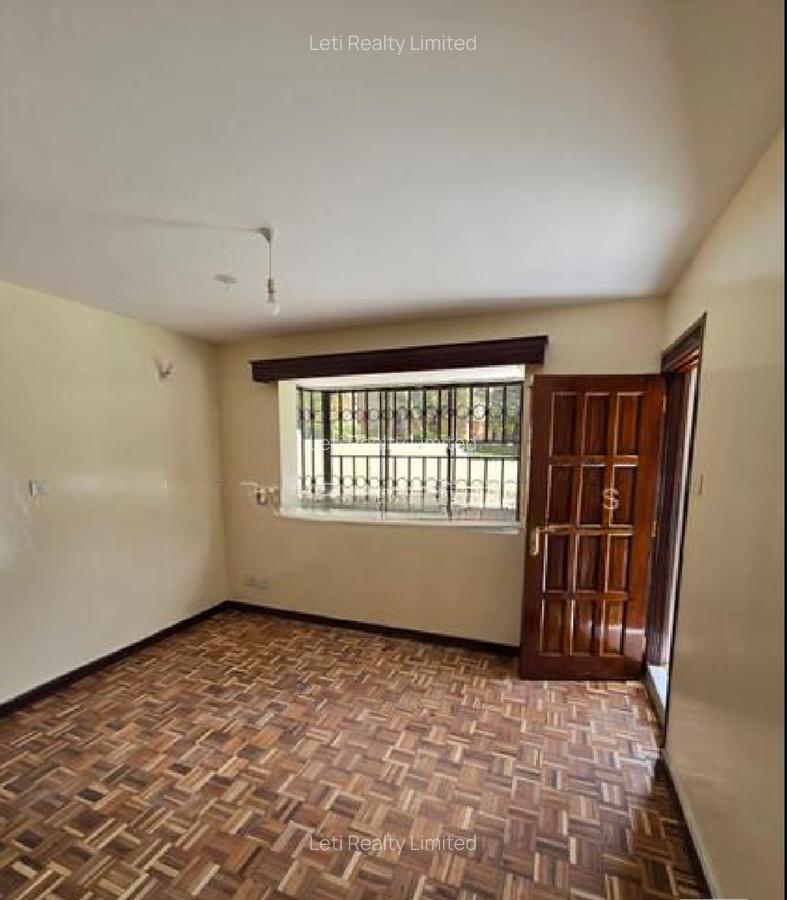 4 Bed Townhouse with En Suite in Lavington - 6