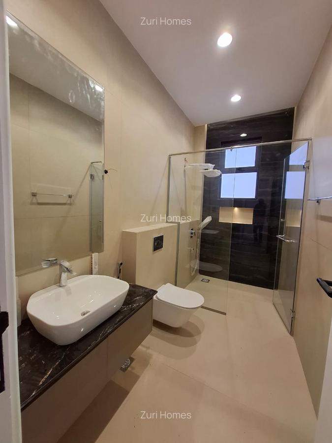 5 Bed Townhouse with En Suite in Lavington - 11