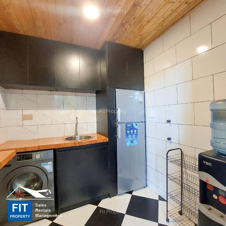 2 Bed House with En Suite at Unep - 3