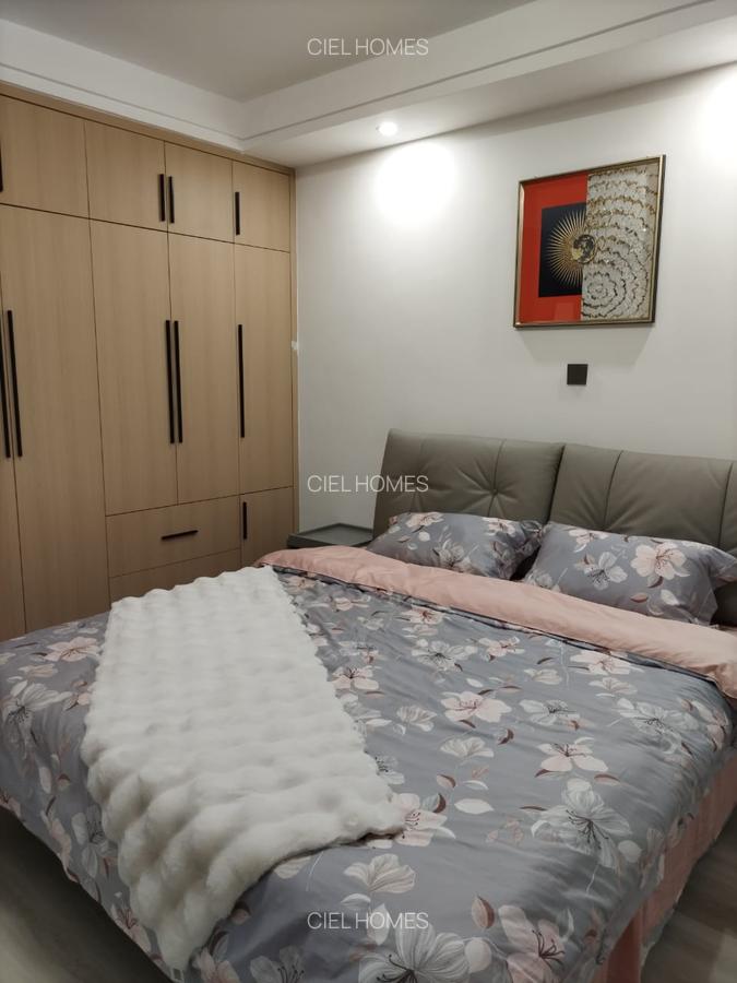 2 Bed Apartment with En Suite in Lavington - 10