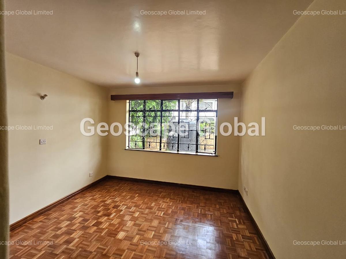 5 Bed Townhouse with En Suite in Riverside - 13