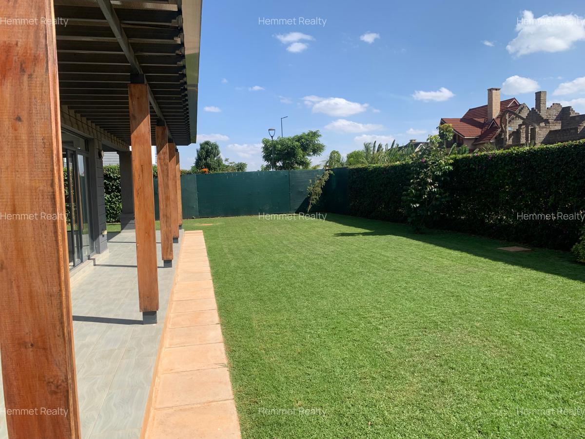 5 Bed Townhouse with En Suite in Runda - 10