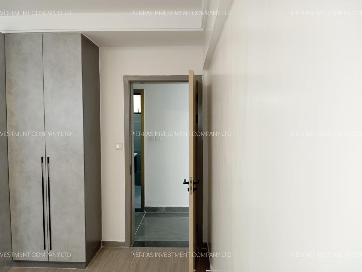 Serviced 3 Bed Apartment with En Suite in Riverside - 17