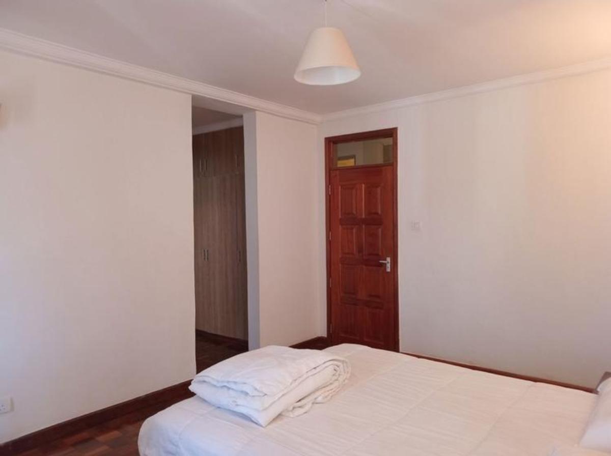 3 Bed Apartment with En Suite at Mpaka Rd - 15