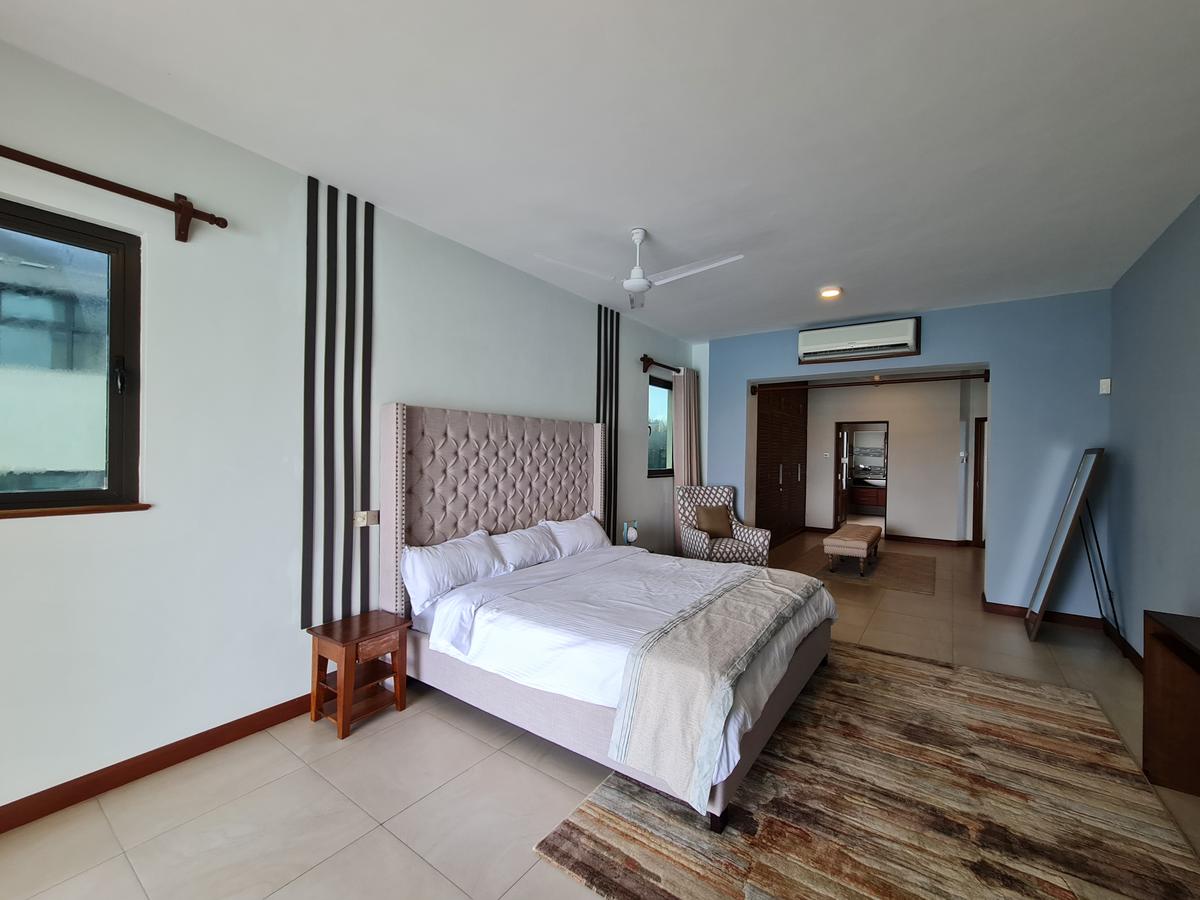 Furnished 3 Bed Apartment with En Suite in Nyali Area - 11