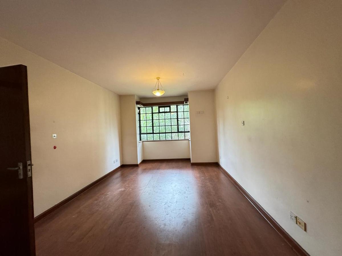 3 Bed Apartment with En Suite in Kileleshwa - 16