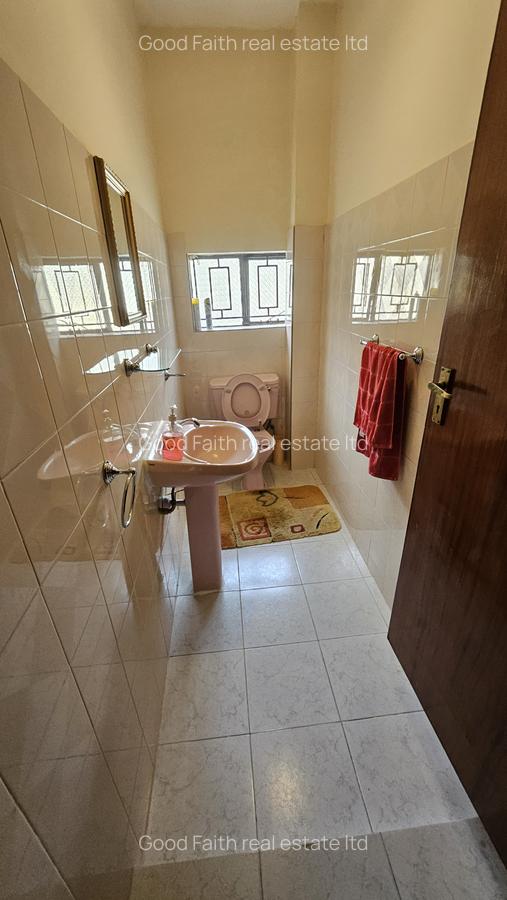 5 Bed House with En Suite in Runda - 15