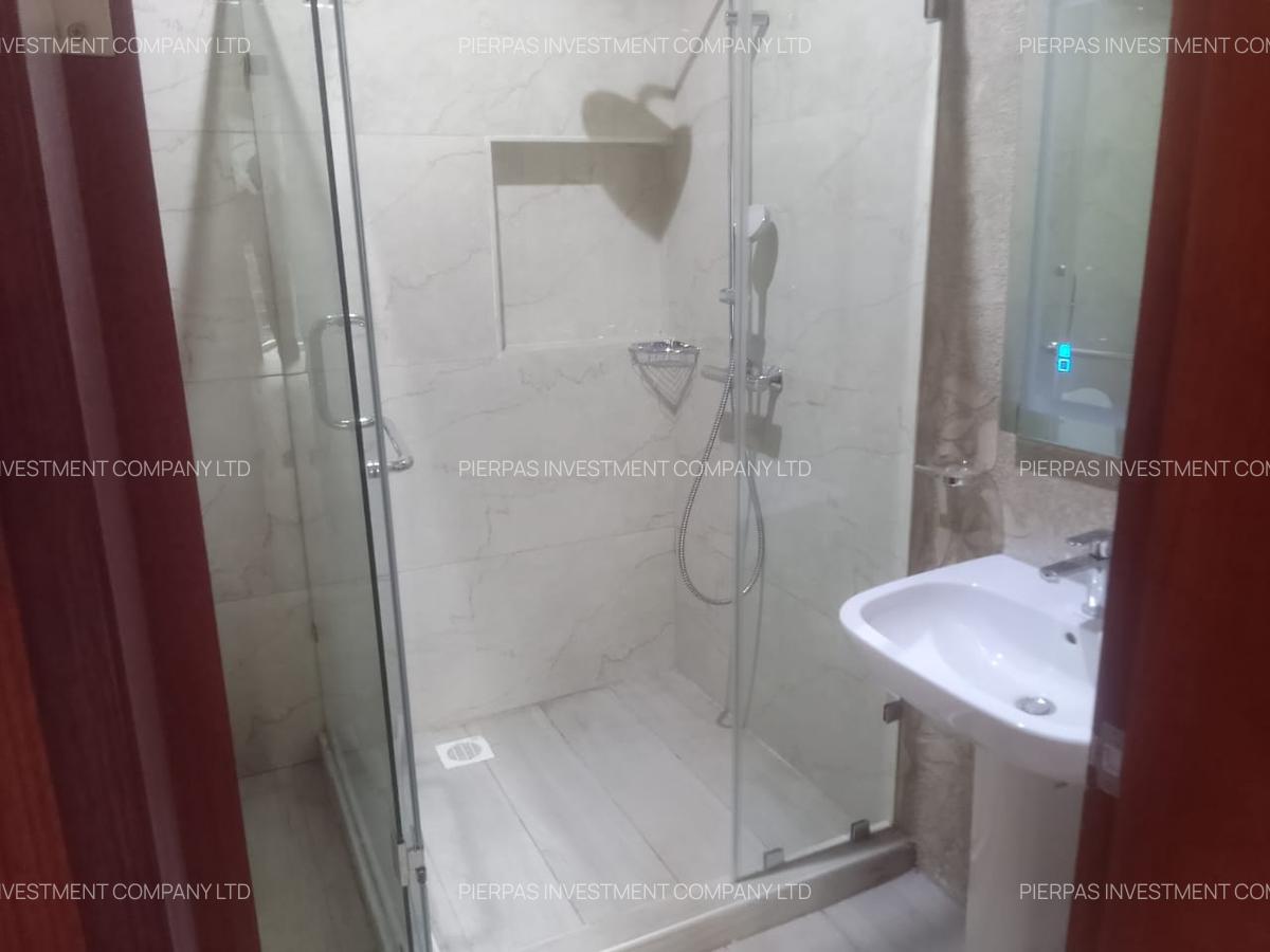 5 Bed Townhouse with En Suite in Rosslyn - 10