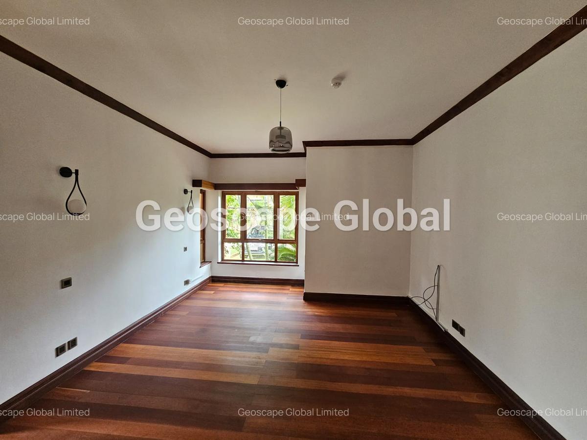 4 Bed House with En Suite in Kitisuru - 9