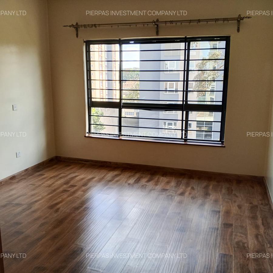 Serviced 3 Bed Apartment with En Suite in Westlands Area - 12