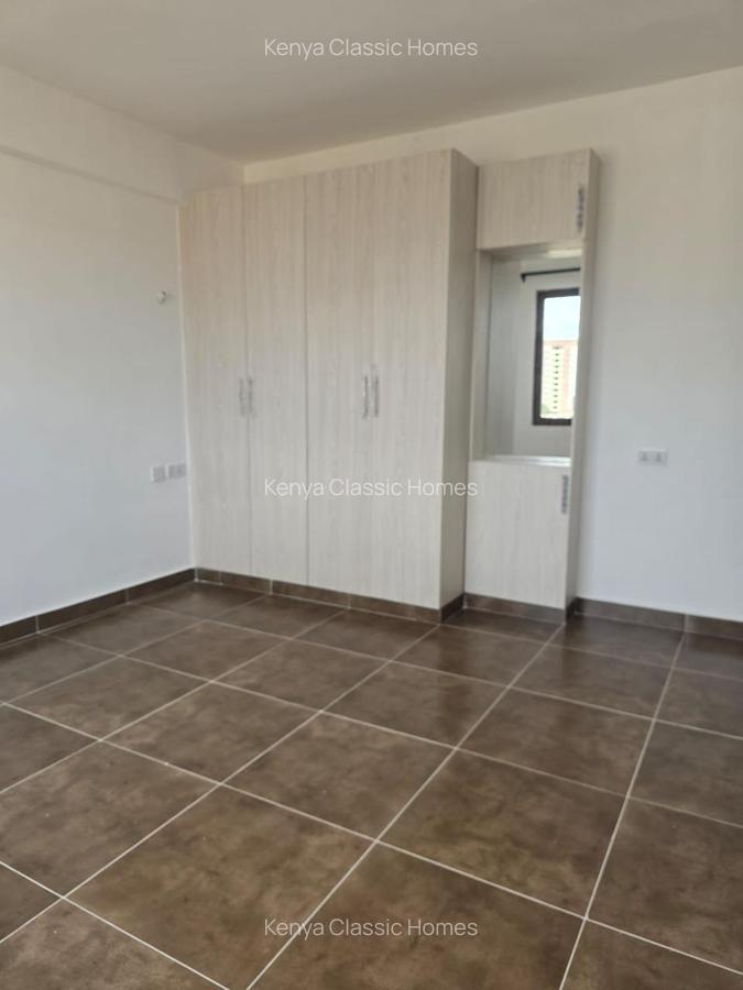 2 Bed Apartment with En Suite at Arklands - 8