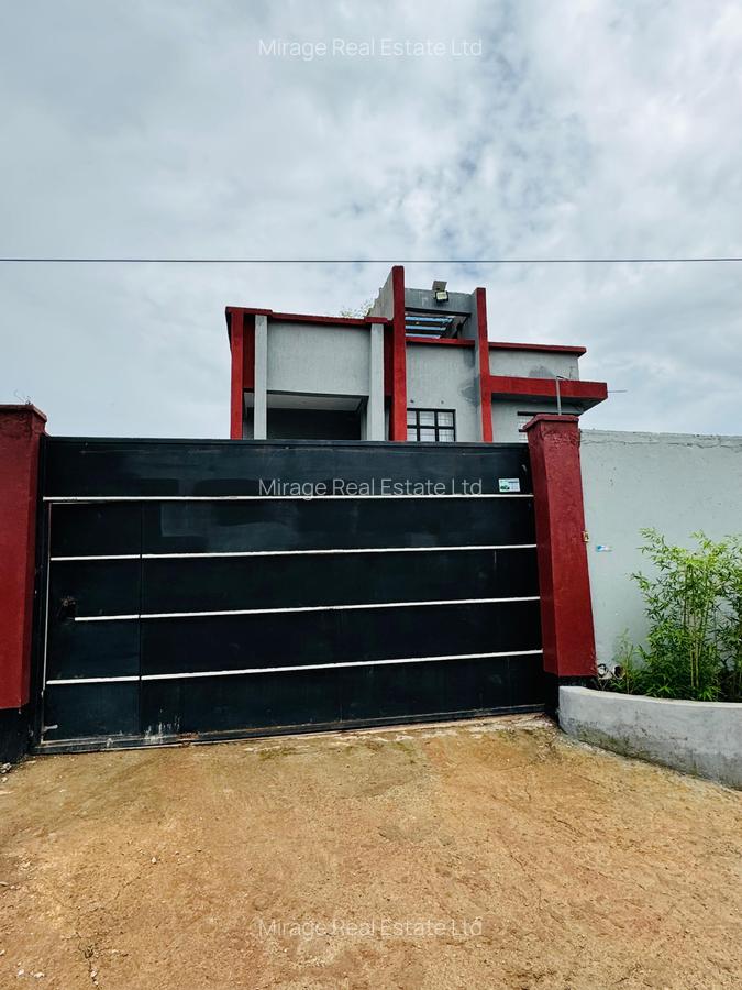 6 Bed House with Staff Quarters in Membley - 8