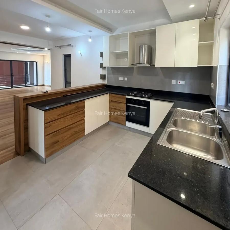 3 Bed Apartment with En Suite at Mandera Road - 15