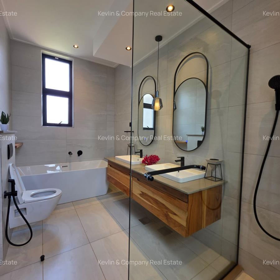 4 Bed Villa with En Suite in Loresho - 19
