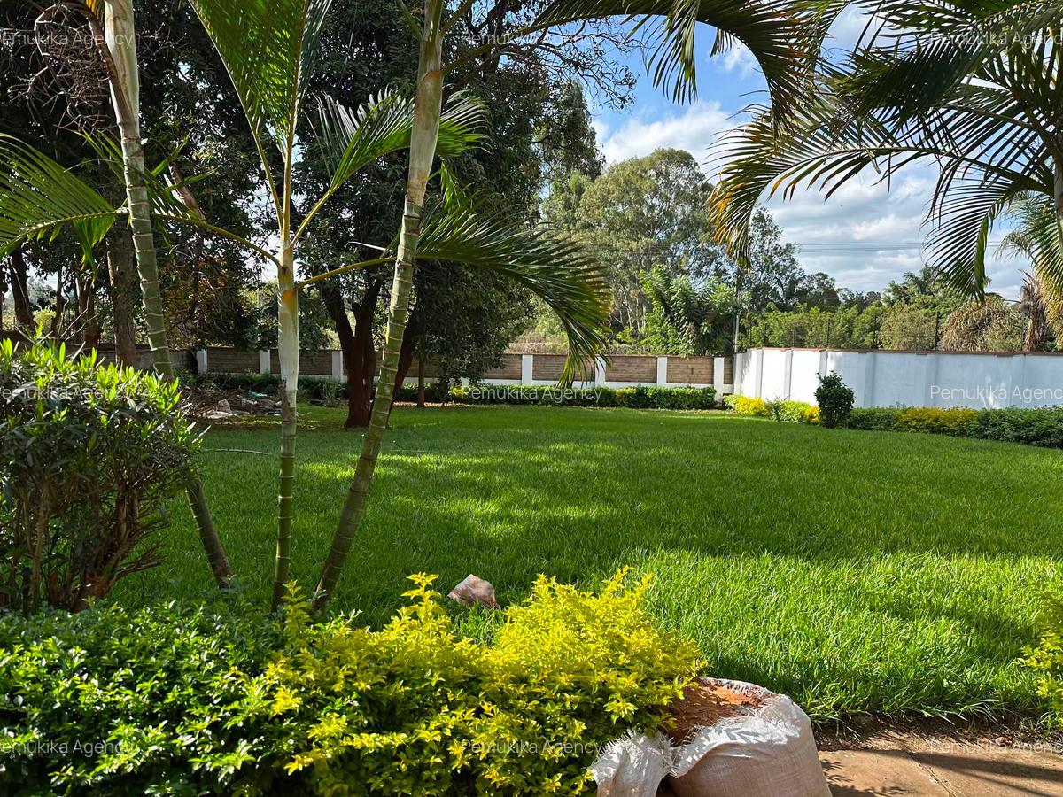 5 Bed Townhouse with En Suite in Runda - 2