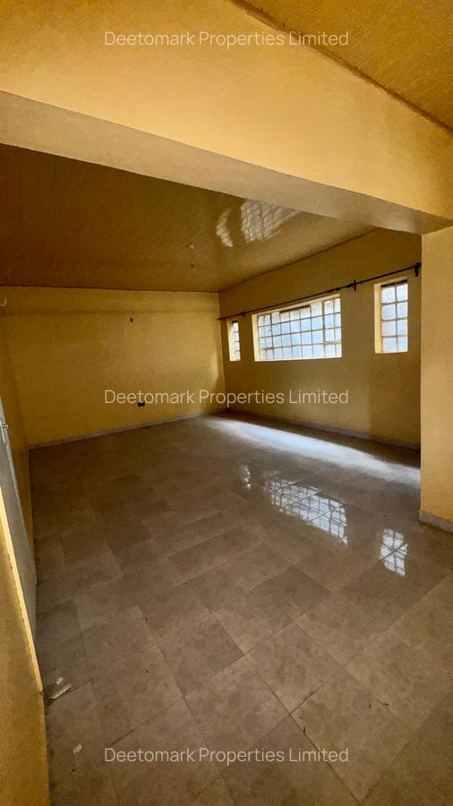 3 Bed House with En Suite at G56 - 4