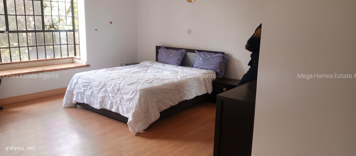 Serviced 3 Bed Apartment with En Suite at Brookside Drive - 19