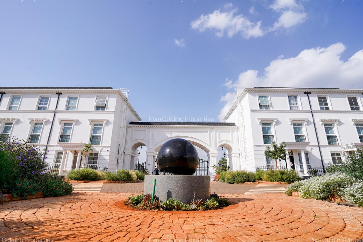 3 Bed Townhouse with En Suite at Crawford Road - 20