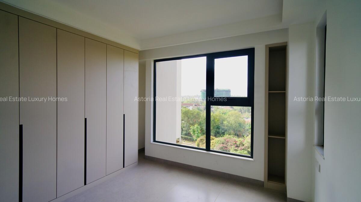 2 Bed Apartment with En Suite at 2026-401 - 15