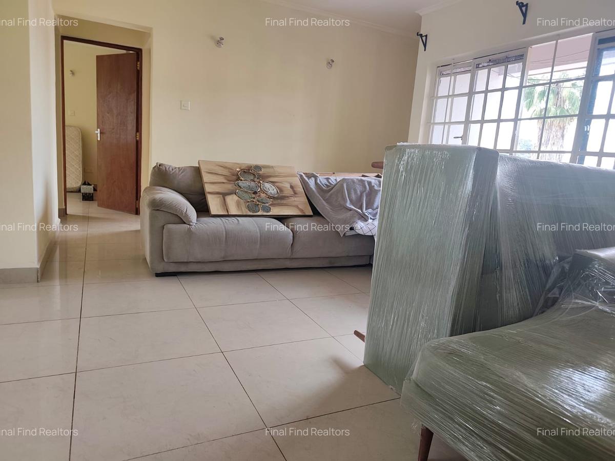 2 Bed Apartment with En Suite in Parklands - 4