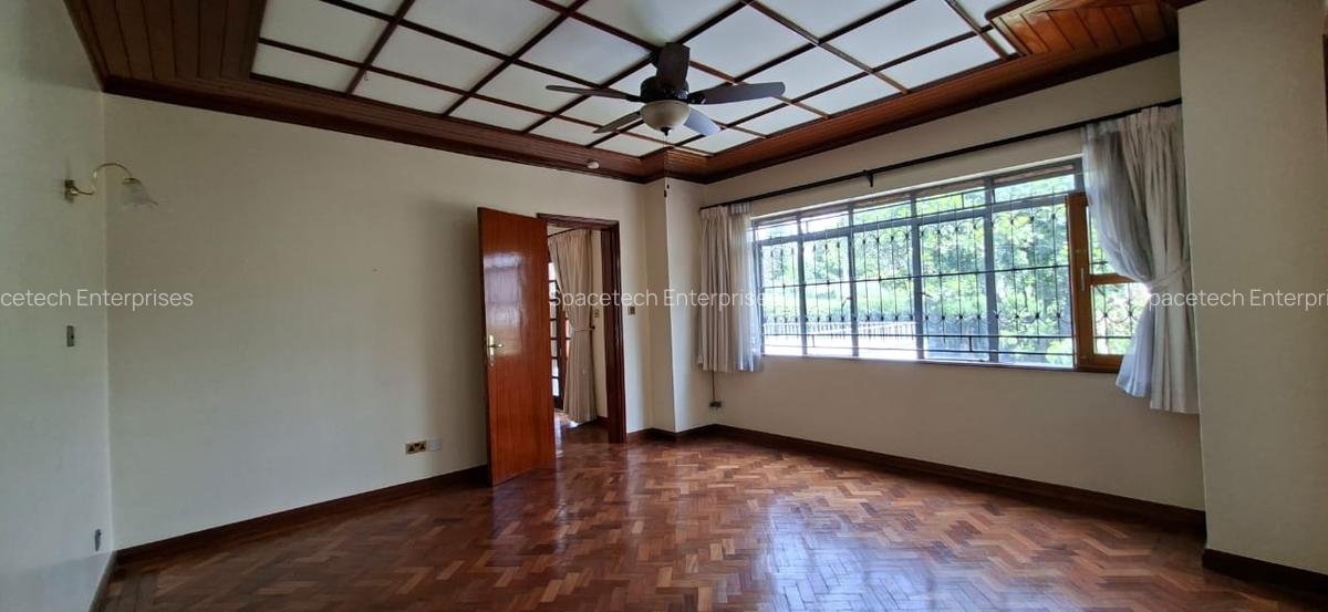 5 Bed House with En Suite in Runda - 8