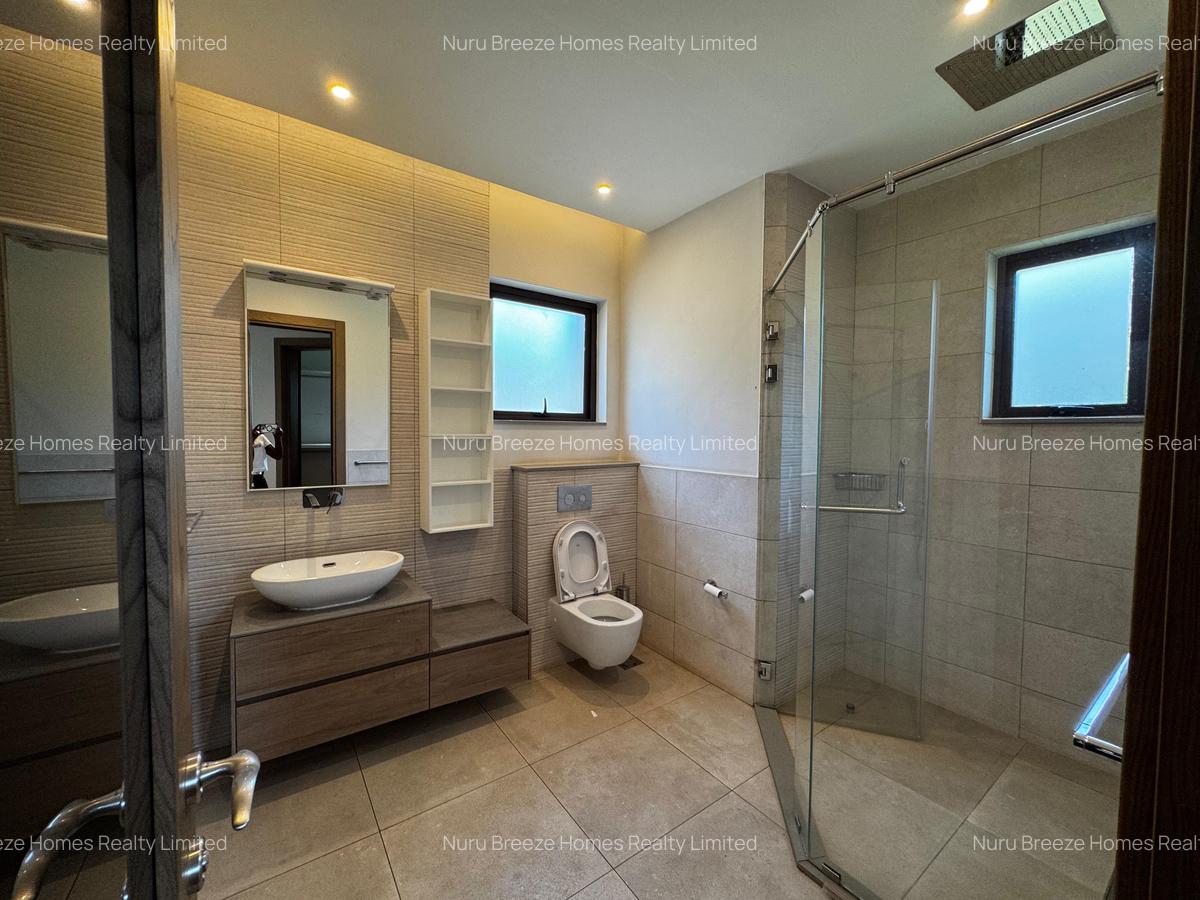 5 Bed Townhouse with En Suite in Lower Kabete - 16