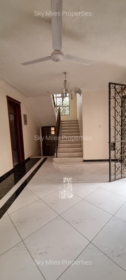 4 Bed Townhouse with En Suite at Kanamai - 12