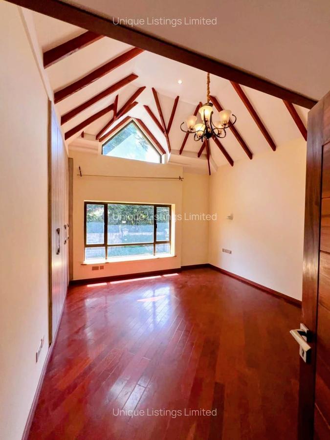 5 Bed Townhouse with En Suite in Lavington - 7