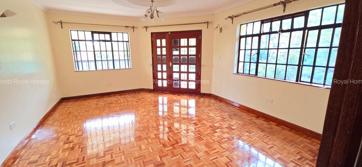 4 Bed Townhouse with En Suite at Lavington Green - 10