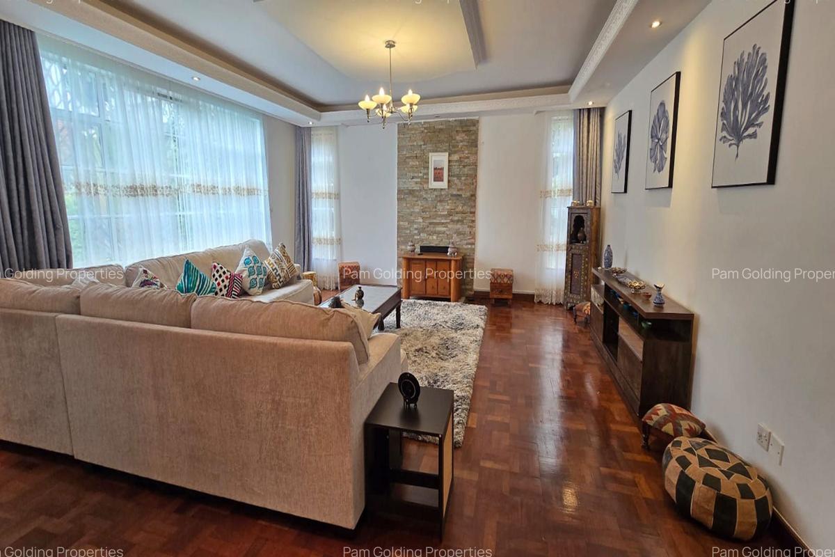 4 Bed House with En Suite in Runda - 8
