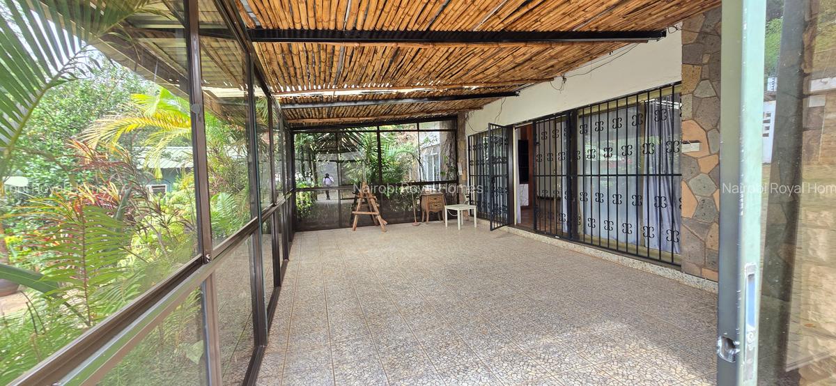 5 Bed Townhouse with En Suite at James Gichuru - 4