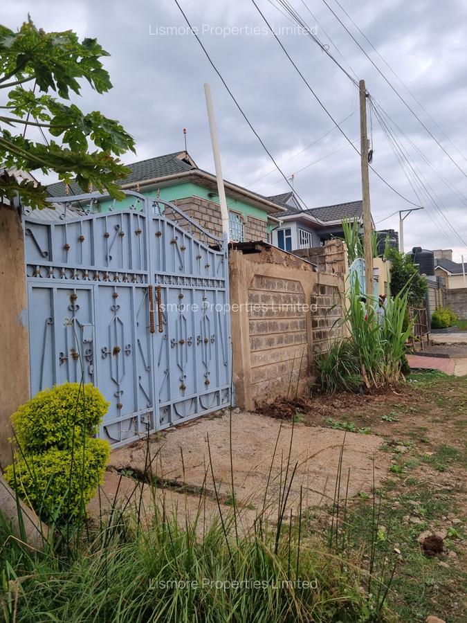 Land in Kenyatta Road - 2
