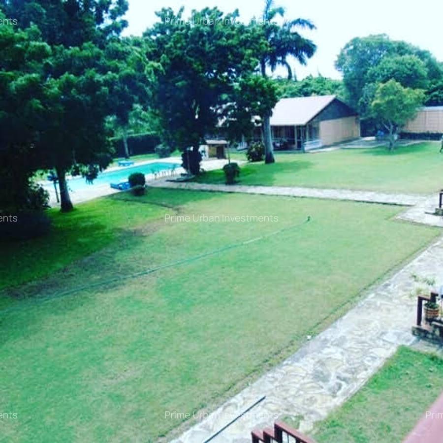 Furnished Commercial Property with Service Charge Included in Nyali Area - 14