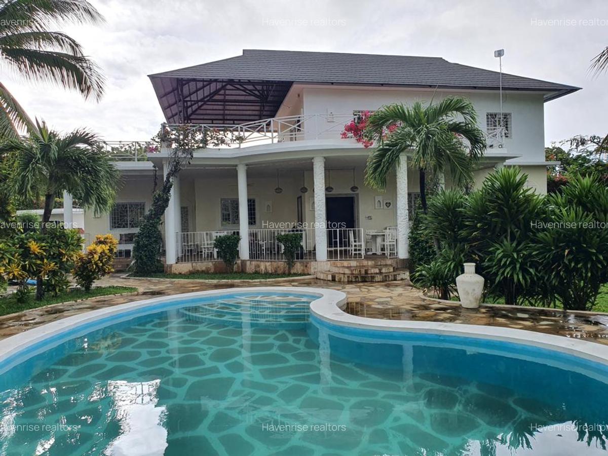 4 Bed House in Watamu - 15
