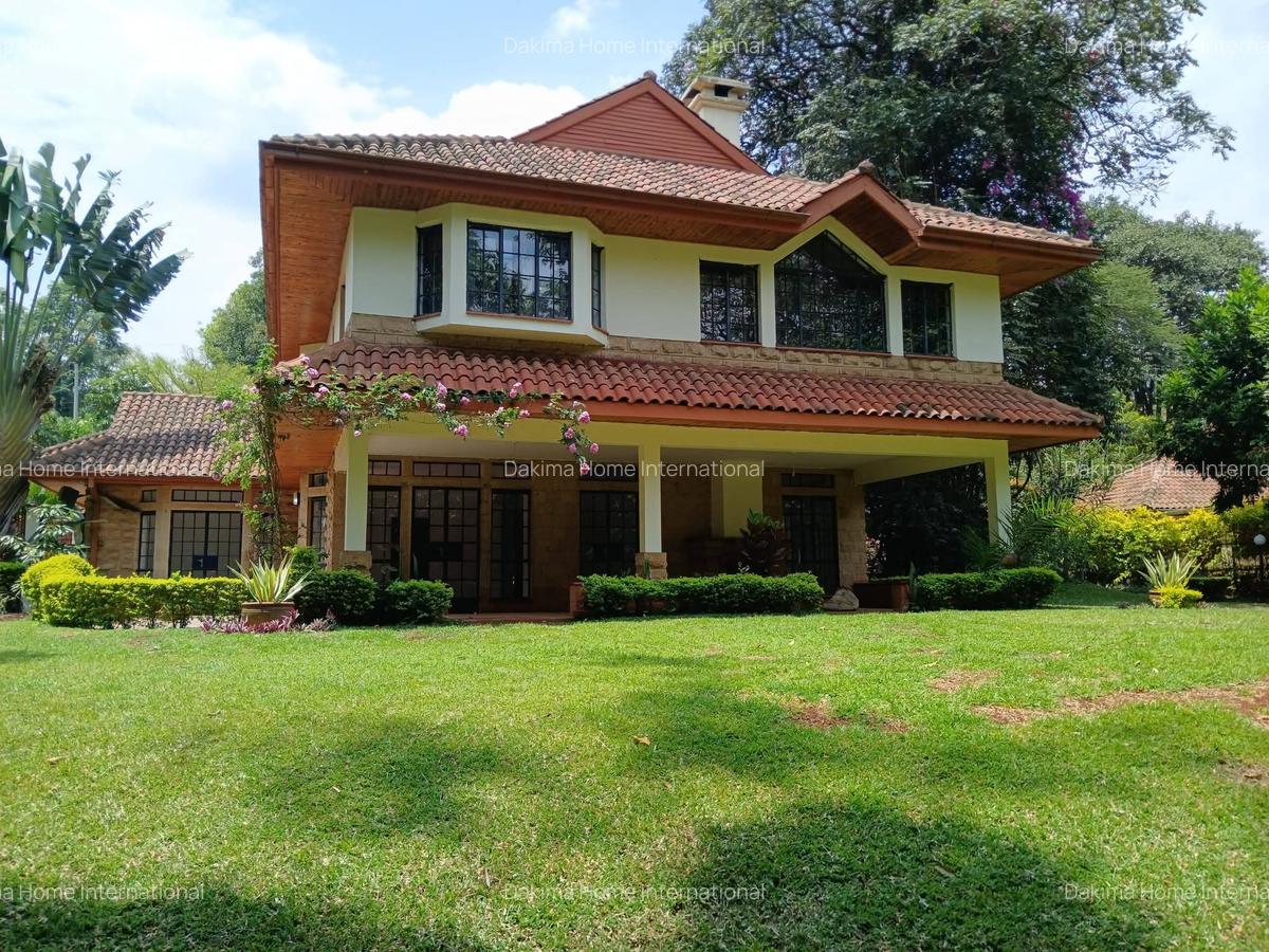 5 Bed Townhouse with En Suite in Rosslyn - 1