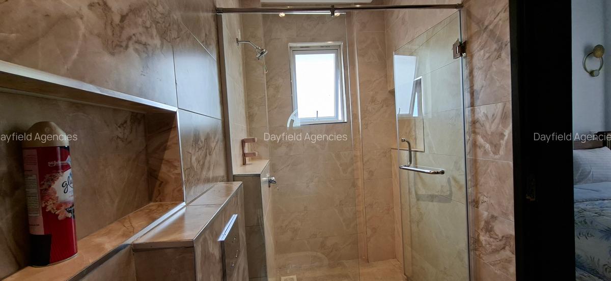 Serviced 2 Bed Apartment with En Suite in Brookside - 13