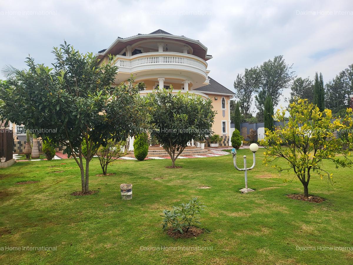 5 Bed House with En Suite in Runda - 15