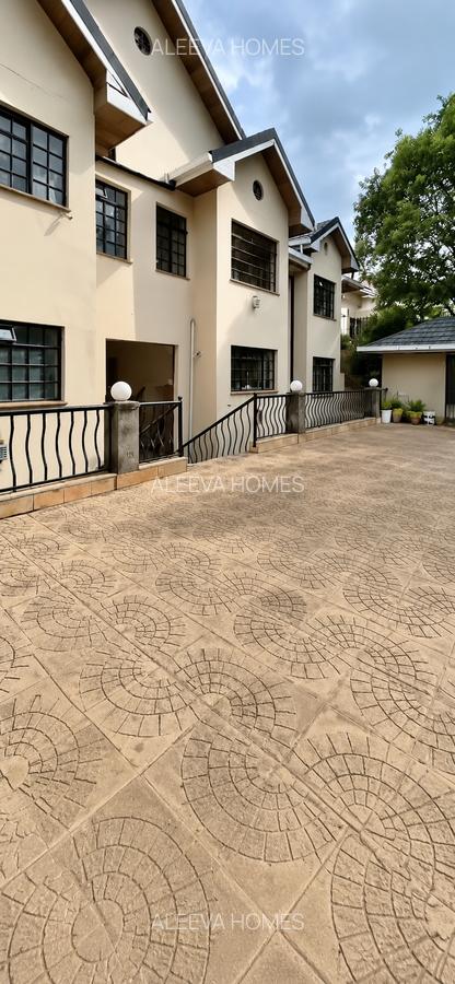 5 Bed Villa with En Suite in Kileleshwa - 1