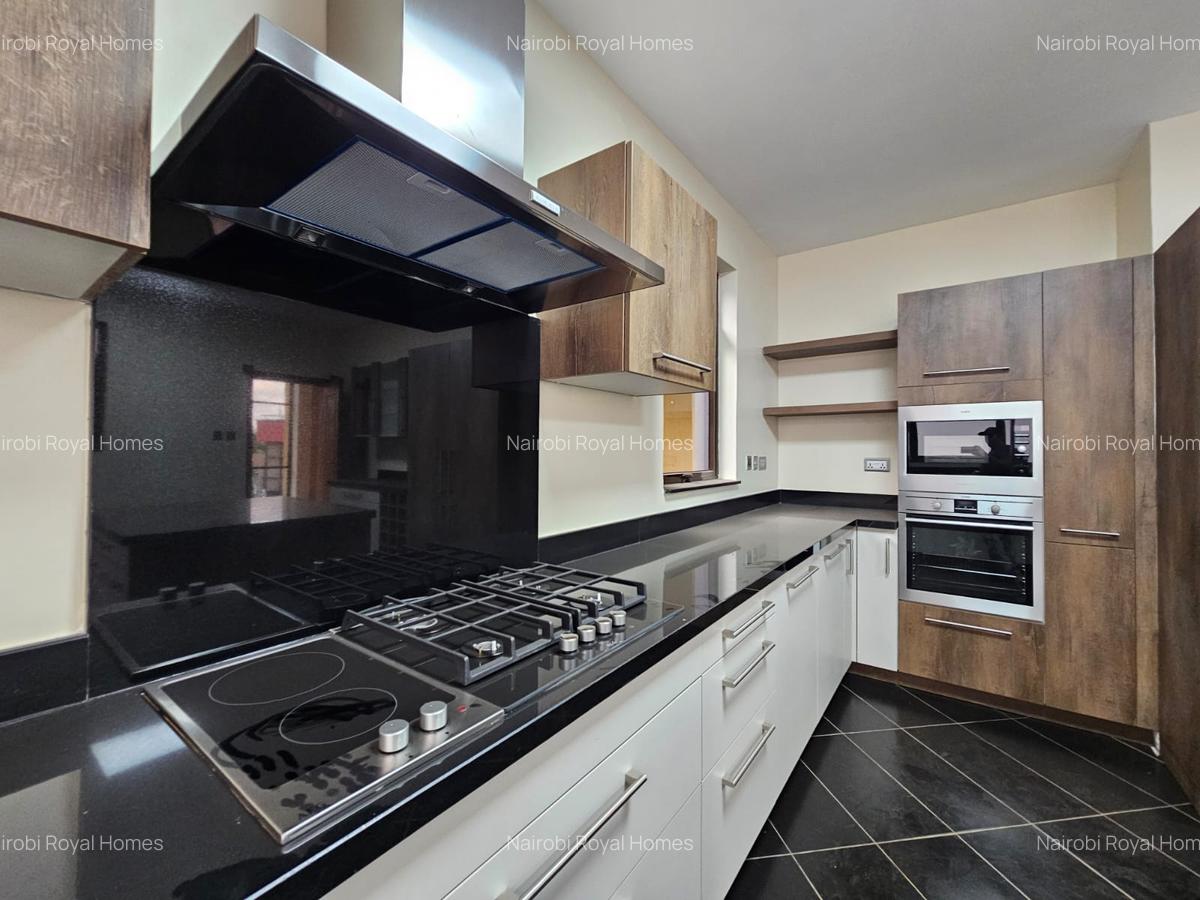 5 Bed Townhouse with En Suite at Elmolo Maji Mazuri - 17